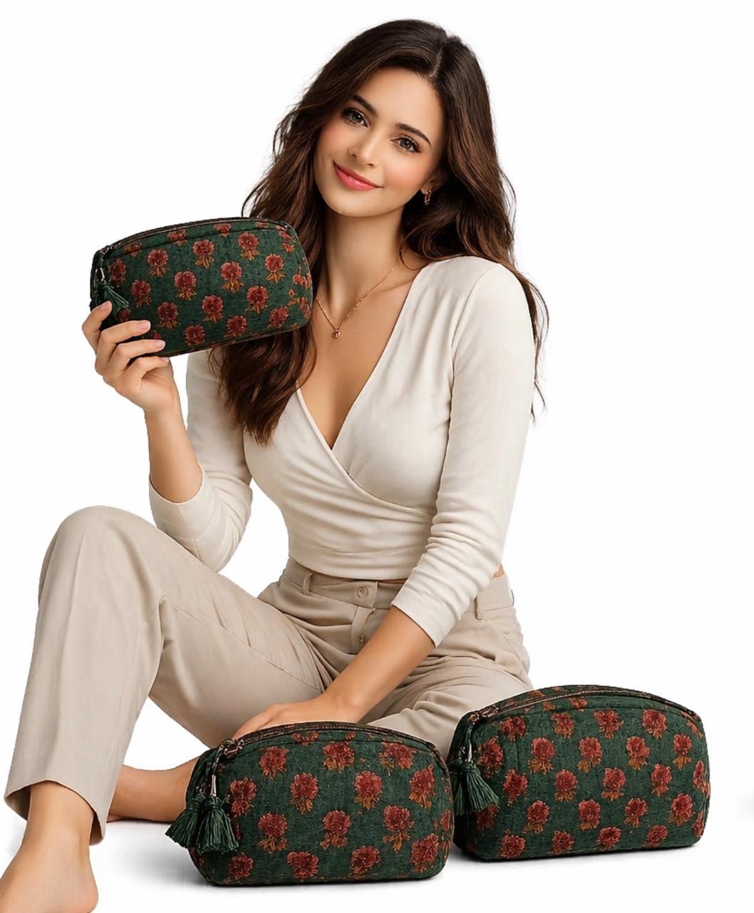 BLAKLACE-MAKEUP POUCH
