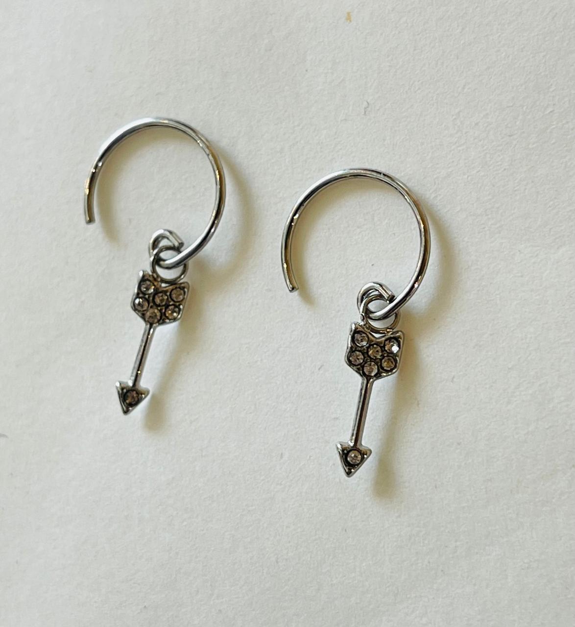 BLAKLACE- MINI EARRING