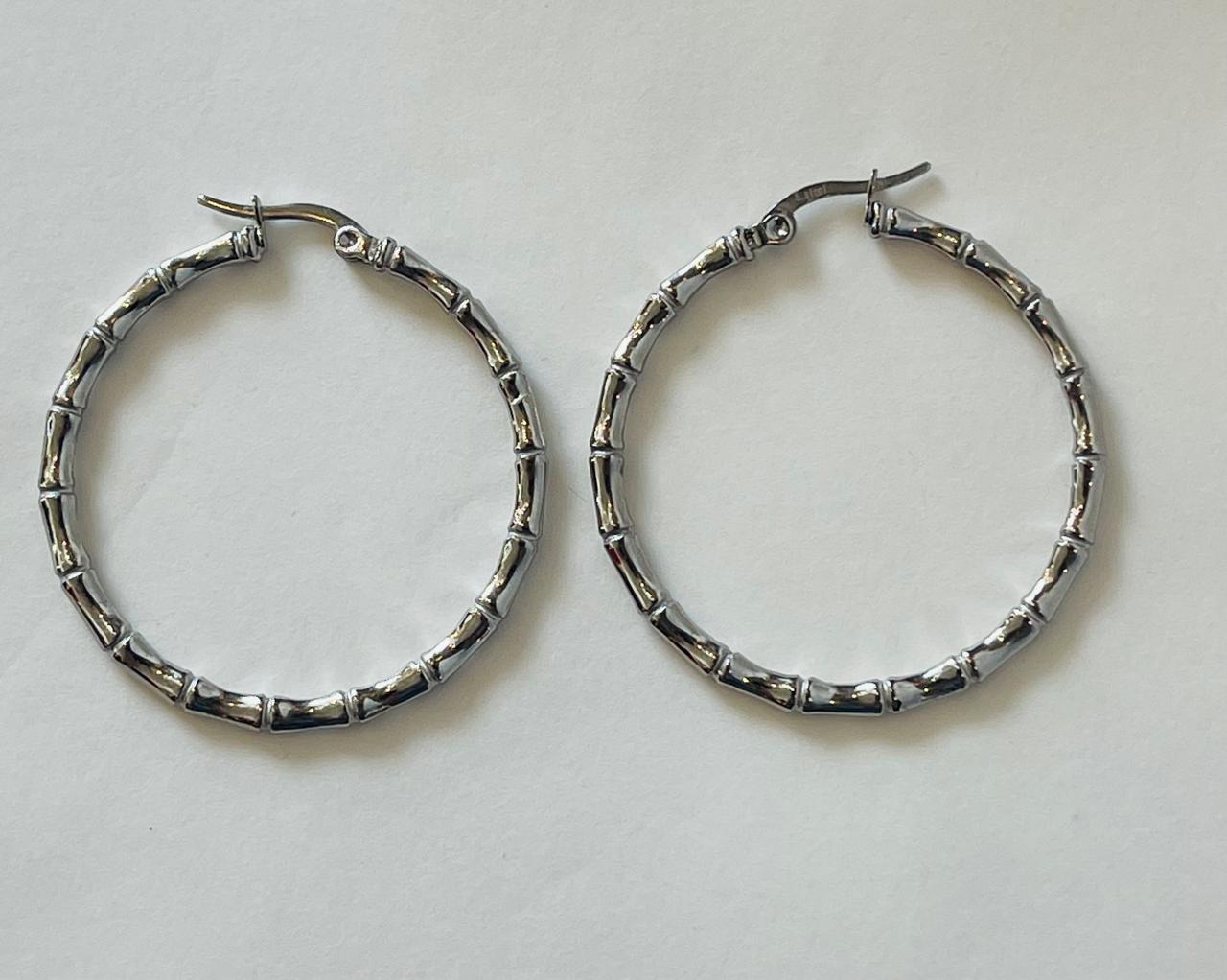 BLAKLACE-BAMBOO HOOP EARRING