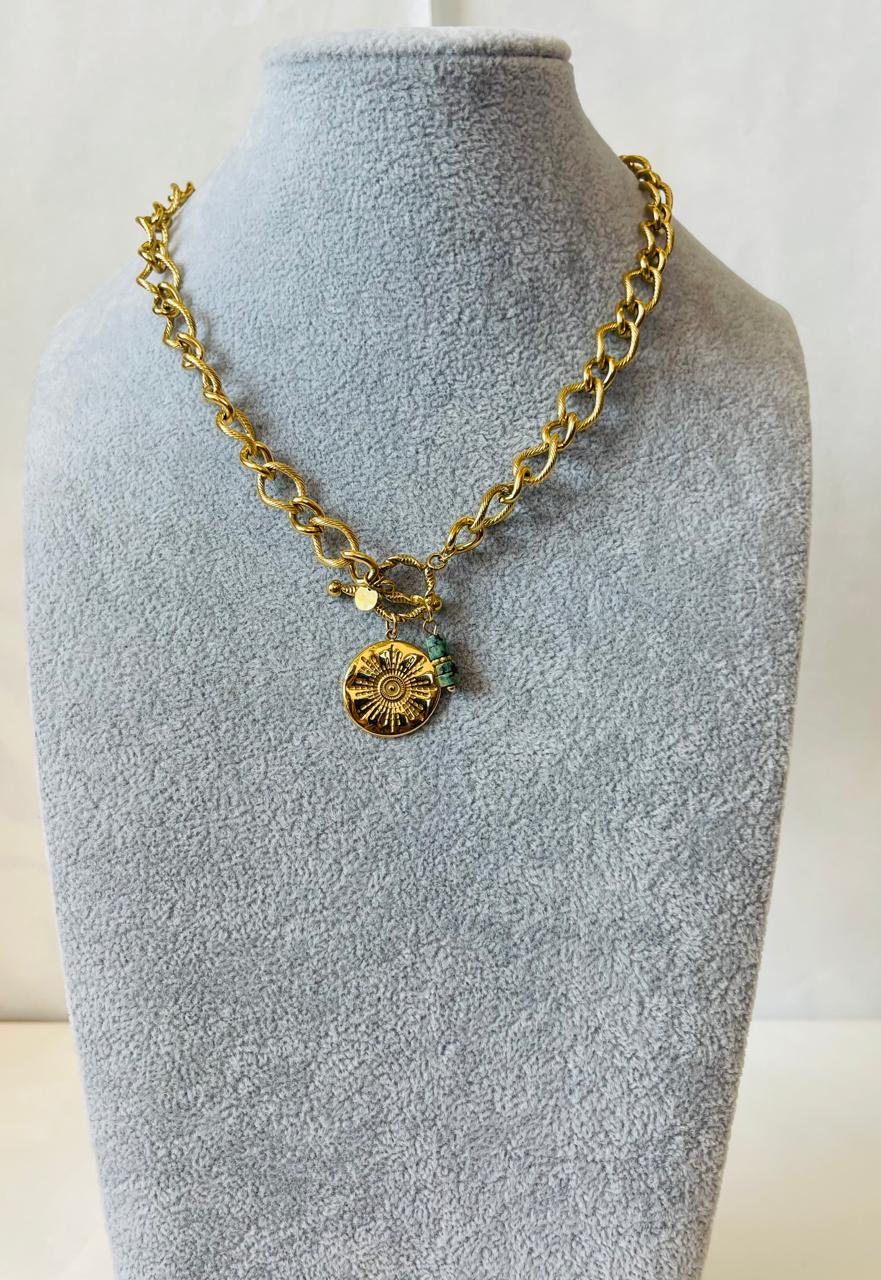 BLAKLACE-GOLD CHAIN NECKLACE WITH PENDANT