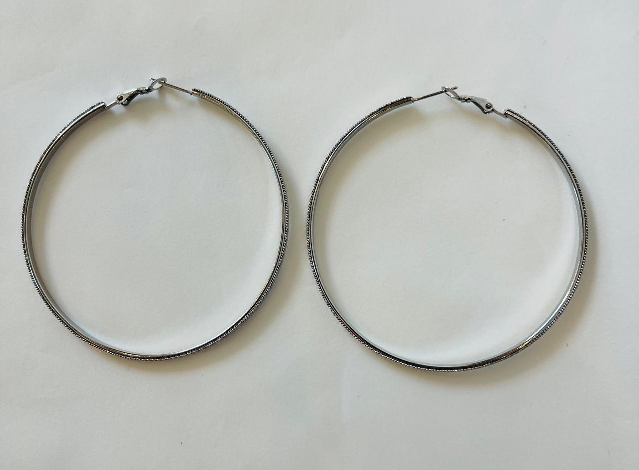 BLAKLACE - HOOP EARRING