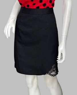 BLAKLACE – Black Skirt With Lace