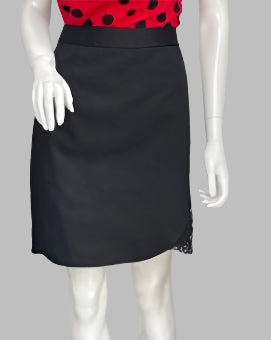BLAKLACE – Black Skirt With Lace